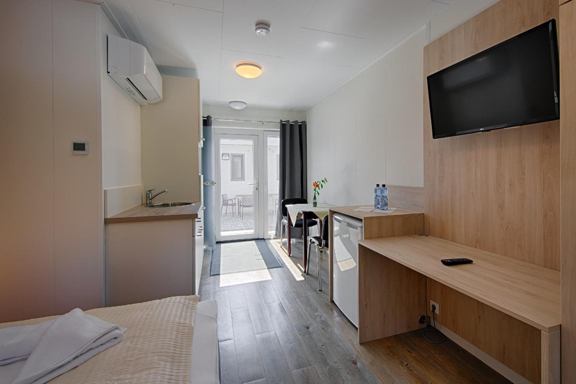 See Hotel Karlslust Chalets Storkow  Eksteriør bilde